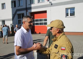 Legendarny strażak zakończył służbę. Asp. sztab. Dariusz Rybka po 38 latach przeszedł na emeryturę
