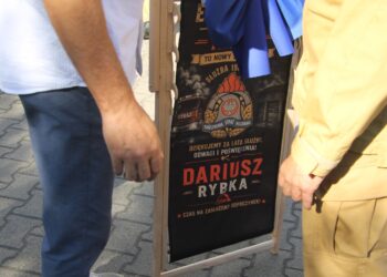 Legendarny strażak zakończył służbę. Asp. sztab. Dariusz Rybka po 38 latach przeszedł na emeryturę