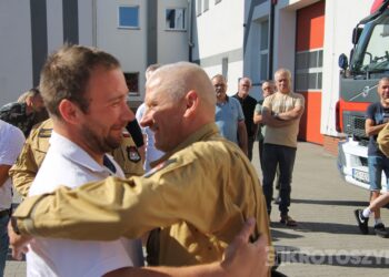 Legendarny strażak zakończył służbę. Asp. sztab. Dariusz Rybka po 38 latach przeszedł na emeryturę