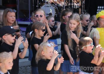 Łojciec&Syn oraz Carla Fernandes zawładnęli sceną podczas pierwszego z Dni Zdun