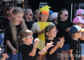 Łojciec&Syn oraz Carla Fernandes zawładnęli sceną podczas pierwszego z Dni Zdun