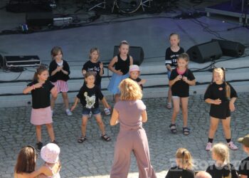 Łojciec&Syn oraz Carla Fernandes zawładnęli sceną podczas pierwszego z Dni Zdun