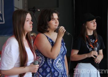 Łojciec&Syn oraz Carla Fernandes zawładnęli sceną podczas pierwszego z Dni Zdun