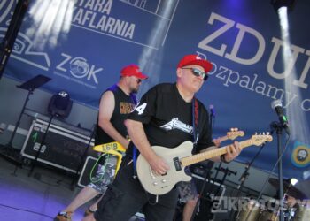 Łojciec&Syn oraz Carla Fernandes zawładnęli sceną podczas pierwszego z Dni Zdun