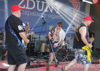 Łojciec&Syn oraz Carla Fernandes zawładnęli sceną podczas pierwszego z Dni Zdun