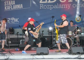 Łojciec&Syn oraz Carla Fernandes zawładnęli sceną podczas pierwszego z Dni Zdun