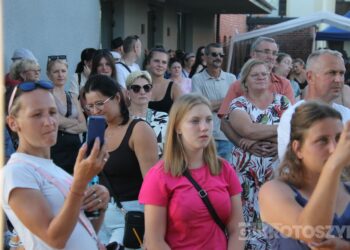 Łojciec&Syn oraz Carla Fernandes zawładnęli sceną podczas pierwszego z Dni Zdun