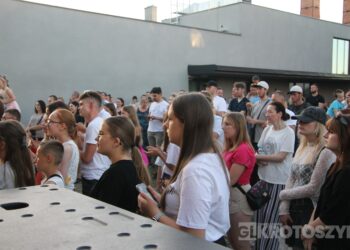 Łojciec&Syn oraz Carla Fernandes zawładnęli sceną podczas pierwszego z Dni Zdun