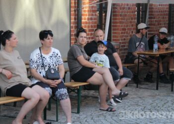 Koncerty i taneczna zabawa. Drugi dzień Dni Zdun pełen muzycznych emocji