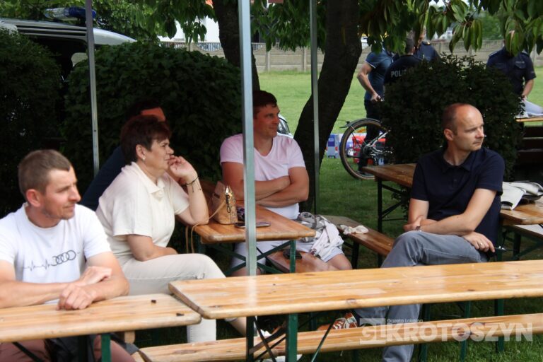 Rodzinnie i na sportowo. Festyn w Lutogniewie przyciągnął tłumy mieszkańców