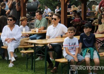 Rodzinnie i na sportowo. Festyn w Lutogniewie przyciągnął tłumy mieszkańców