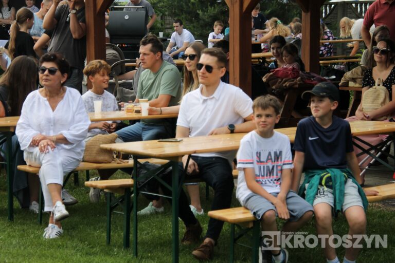 Rodzinnie i na sportowo. Festyn w Lutogniewie przyciągnął tłumy mieszkańców