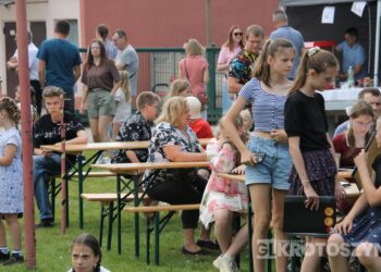 Rodzinnie i na sportowo. Festyn w Lutogniewie przyciągnął tłumy mieszkańców