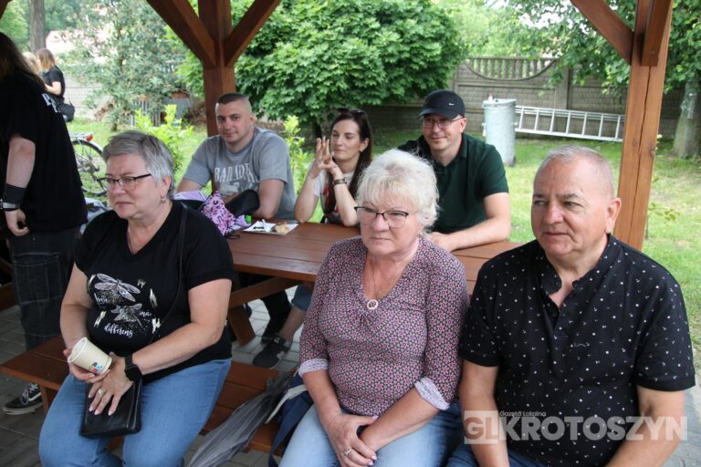 Rodzinnie i na sportowo. Festyn w Lutogniewie przyciągnął tłumy mieszkańców