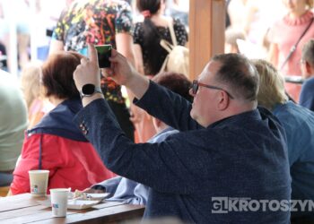 Rodzinnie i na sportowo. Festyn w Lutogniewie przyciągnął tłumy mieszkańców