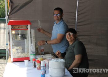 Rodzinnie i na sportowo. Festyn w Lutogniewie przyciągnął tłumy mieszkańców