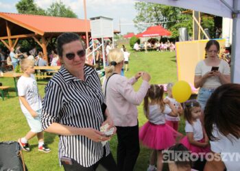 Rodzinnie i na sportowo. Festyn w Lutogniewie przyciągnął tłumy mieszkańców