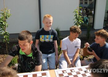 Podróż dookoła świata w „Ósemce”. Festyn szkolny pełen atrakcji