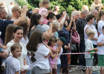 Podróż dookoła świata w „Ósemce”. Festyn szkolny pełen atrakcji