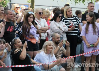 Podróż dookoła świata w „Ósemce”. Festyn szkolny pełen atrakcji