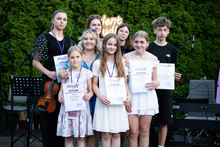 Talent Studio zakończyło sezon w festiwalowym stylu. Ponad 120 artystów na jednej scenie