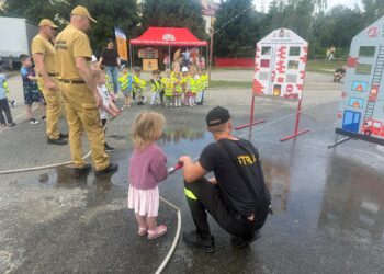 Blisko 500 dzieci odwiedziło strażaków