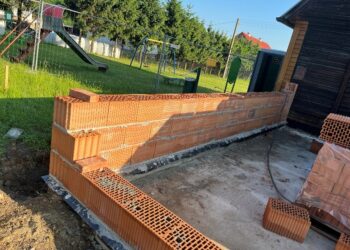 Powstaje wiejskie centrum dziedzictwa kulturalnego. Trwa rozbudowa świetlicy
