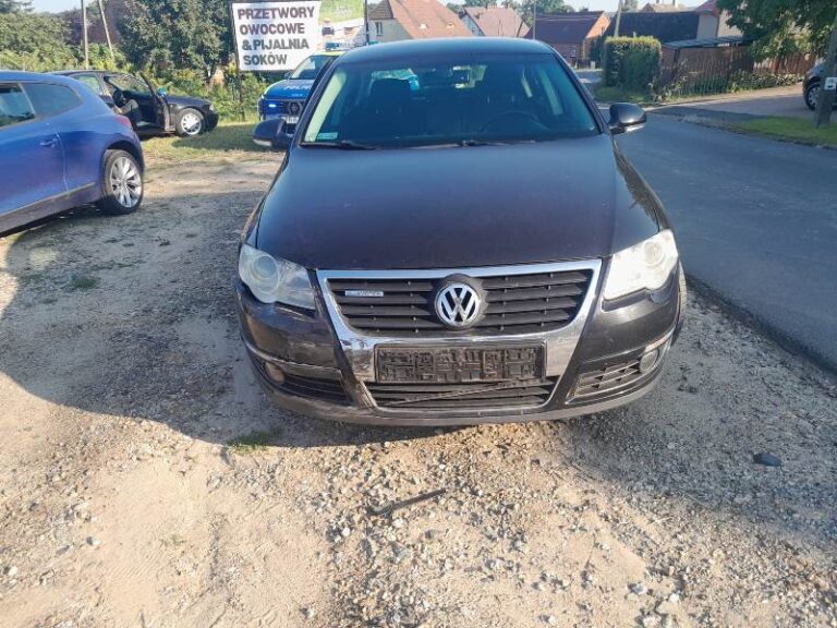 Zderzenie Audi i Volkswagena w Wierzchowicach. 19-latek ukarany mandatem