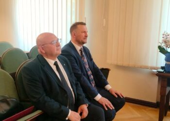 Rada Powiatu Krotoszyńskiego w nowym składzie. To on objął mandat radnego