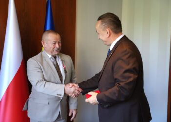 Wicestarosta krotoszyński z prestiżowym odznaczeniem. Medal Komisji Edukacji Narodowej wręczony w Poznaniu Wicestarosta krotoszyński z prestiżowym odznaczeniem. Medal Komisji Edukacji Narodowej wręczony w Poznaniu