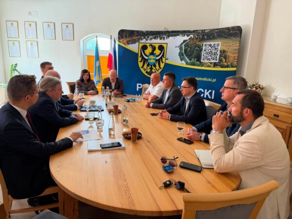 Rozmowy o przyszłości metropolii we Wrocławiu i regionie Rozmowy o przyszłości metropolii we Wrocławiu i regionie