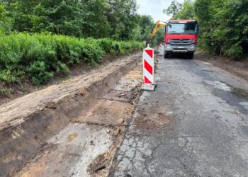 Ruszył remont drogi między Kuźnicą Czeszycką a Grabownicą