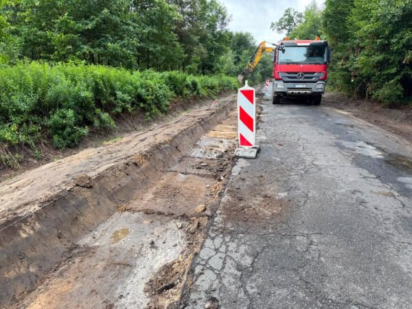 Ruszył remont drogi między Kuźnicą Czeszycką a Grabownicą