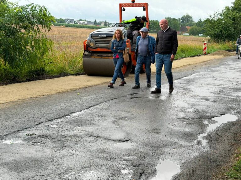 Droga między Ostrowąsami a Wodnikowem Górnym będzie szersza