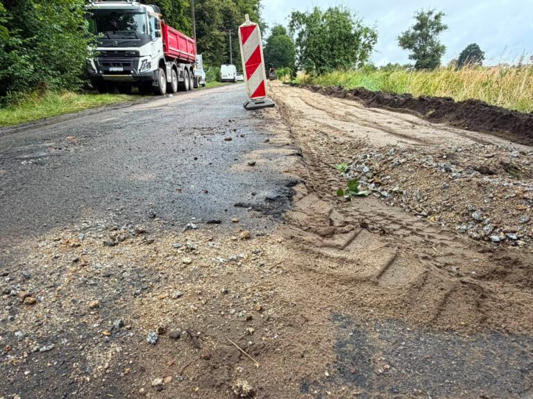 Droga między Ostrowąsami a Wodnikowem Górnym będzie szersza