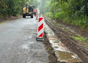 Ruszył remont drogi między Kuźnicą Czeszycką a Grabownicą