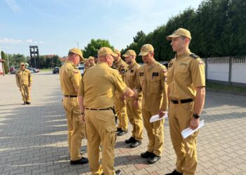 Zmiany kadrowe w krotoszyńskiej straży pożarnej. Wręczono nominacje na wyższe stanowiska