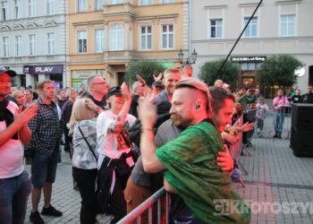 Więc Wiec rozpoczął sezon z mocnym muzycznym uderzeniem