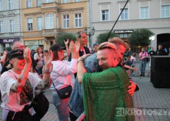Więc Wiec rozpoczął sezon z mocnym muzycznym uderzeniem