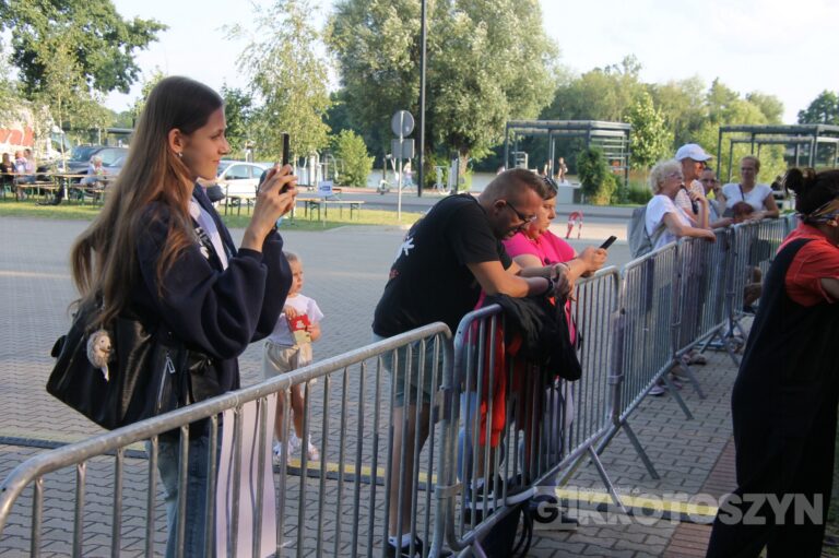 Tłumy na Błoniach! Varius Manx z Kasią Stankiewicz gwiazdą nowej imprezy