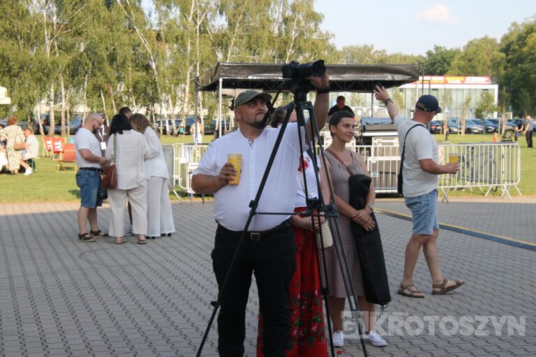 Tłumy na Błoniach! Varius Manx z Kasią Stankiewicz gwiazdą nowej imprezy