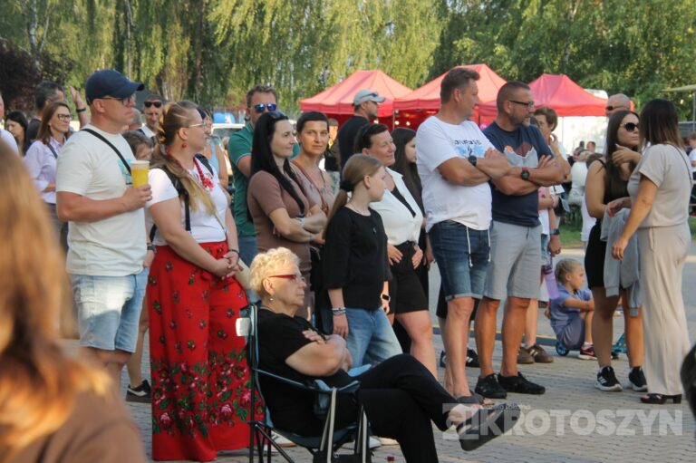 Tłumy na Błoniach! Varius Manx z Kasią Stankiewicz gwiazdą nowej imprezy