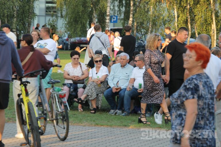 Tłumy na Błoniach! Varius Manx z Kasią Stankiewicz gwiazdą nowej imprezy