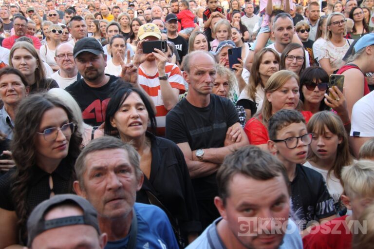 Tłumy na Błoniach! Varius Manx z Kasią Stankiewicz gwiazdą nowej imprezy