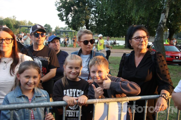 Tłumy na Błoniach! Varius Manx z Kasią Stankiewicz gwiazdą nowej imprezy