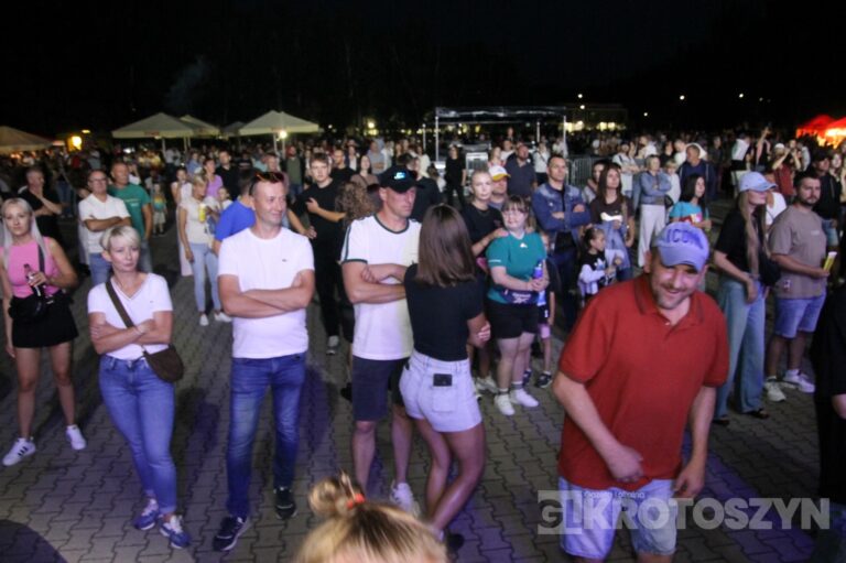 Tłumy na Błoniach! Varius Manx z Kasią Stankiewicz gwiazdą nowej imprezy
