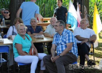 Smakowali, bawili się i pomagali. Parafialny festyn w Krotoszynie przyciągnął mieszkańców