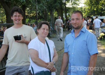 Smakowali, bawili się i pomagali. Parafialny festyn w Krotoszynie przyciągnął mieszkańców