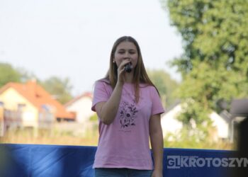 Smakowali, bawili się i pomagali. Parafialny festyn w Krotoszynie przyciągnął mieszkańców