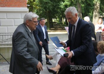 Ponad 19 mln zł na inwestycję. Otwarto zmodernizowany obiekt szpitala